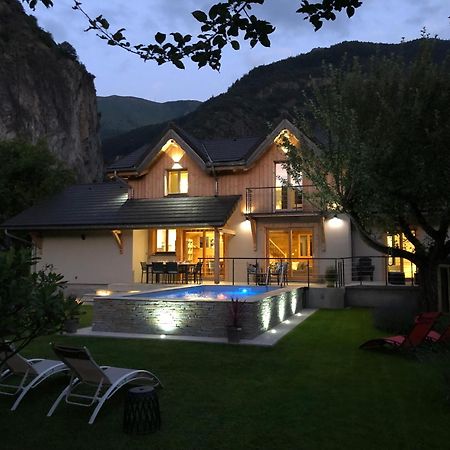 Chalet Barbara With Swimming Pool In The Heart Of Oisans Le Bourg-dʼOisans Zewnętrze zdjęcie