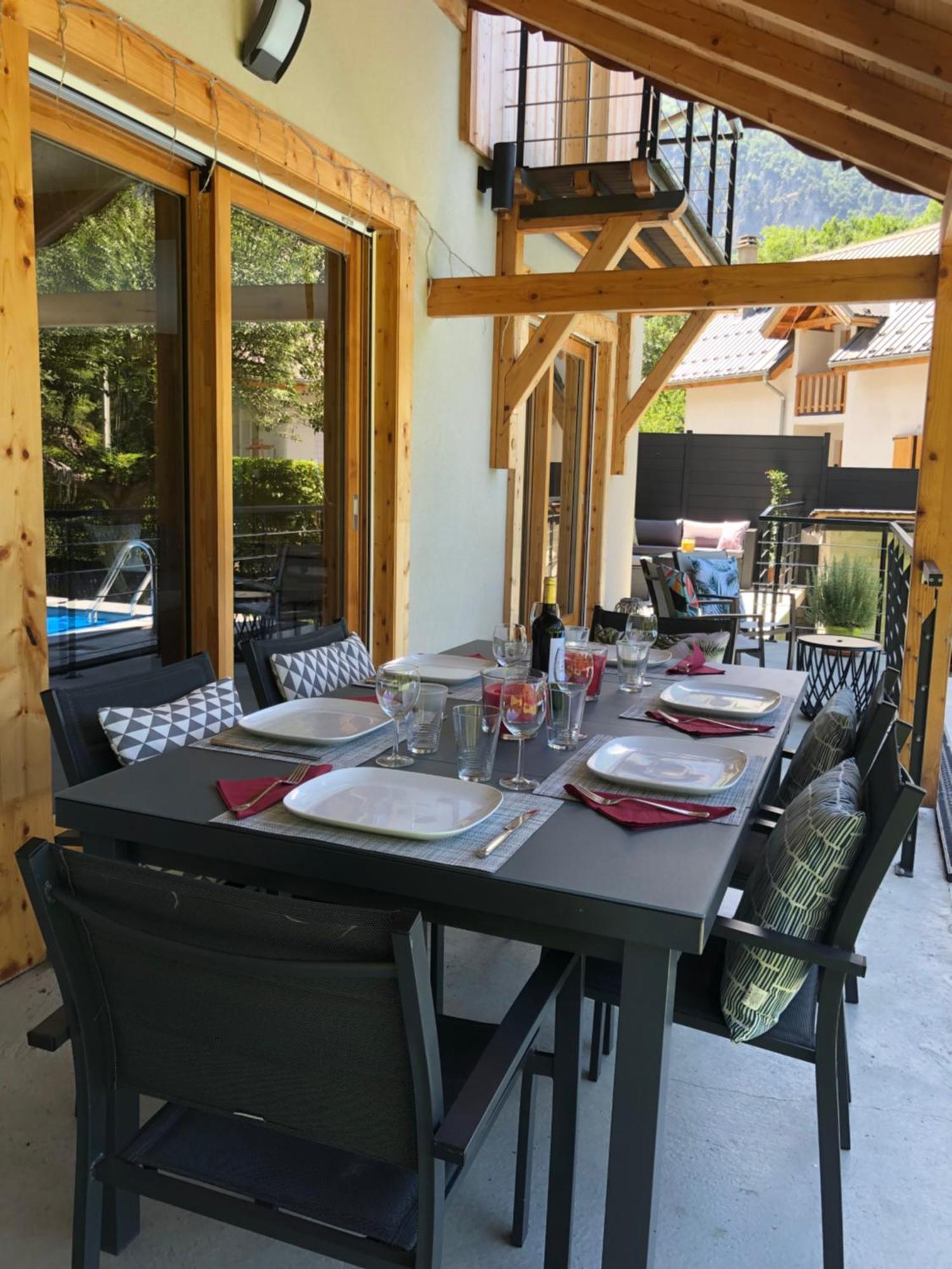 Chalet Barbara With Swimming Pool In The Heart Of Oisans Le Bourg-dʼOisans Zewnętrze zdjęcie